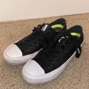 Chuck Taylor’s II Converse